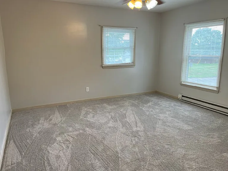 236 W Main St — Photo 8