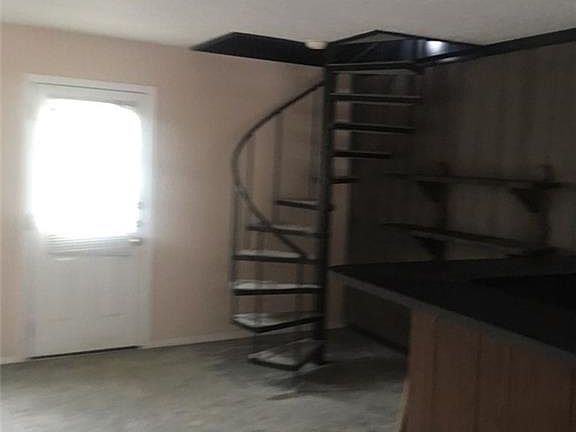 4th image of 5742 Marina Dr