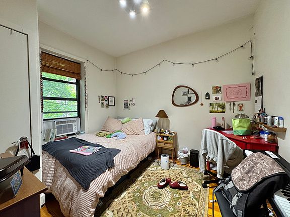 4th image of 732 Saint Marks Ave APT 44