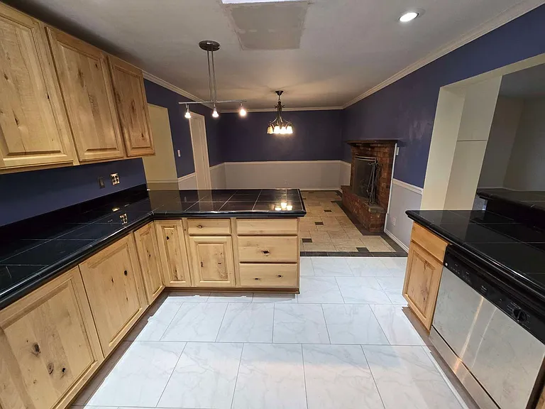 1500 Shirley St NE — Photo 13