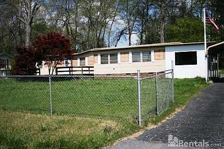 1st image of 185 Carolina Cir
