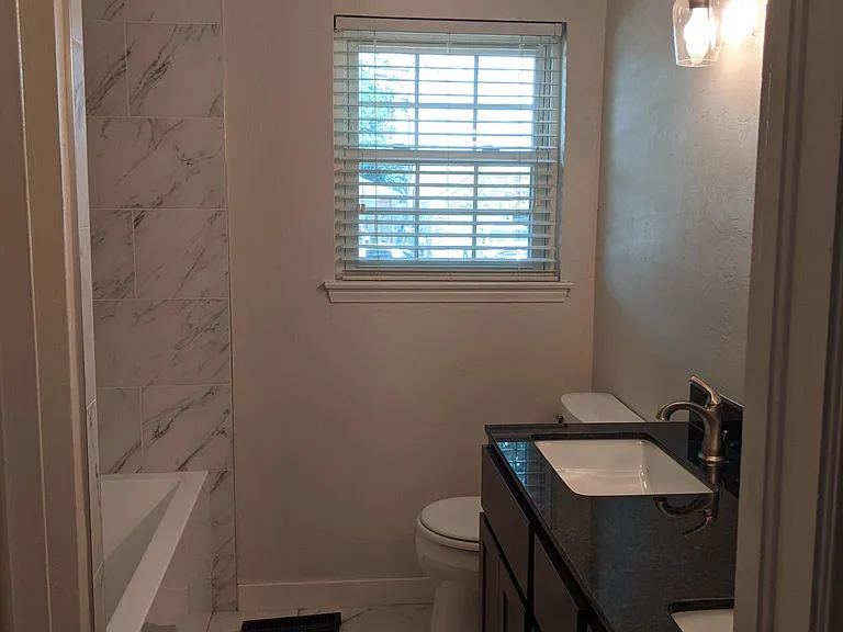 Main bathroom