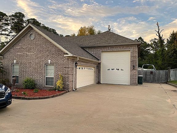 2nd image of 3633 Independence Dr