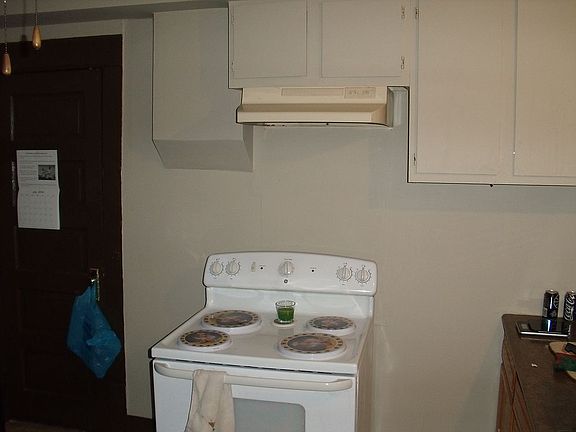 4th image of 700 Johnston St