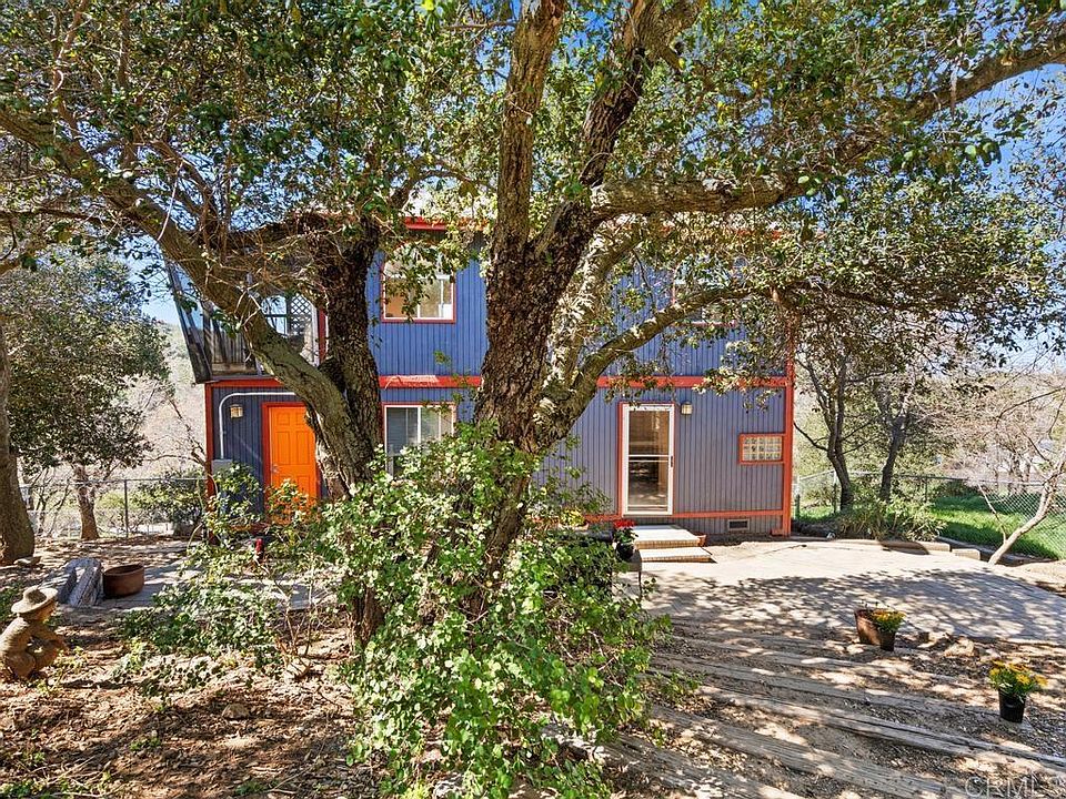 1st image of 2855 Heliotrope Dr