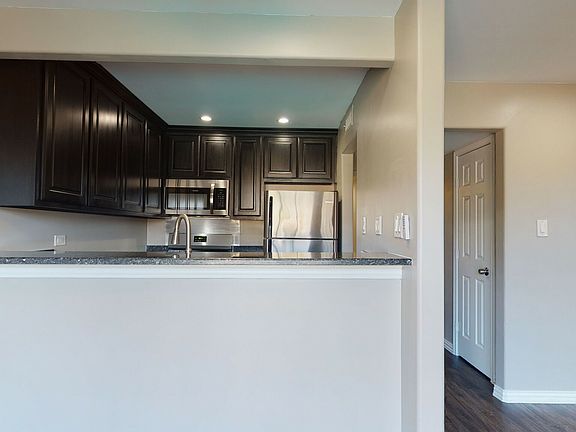 3rd image of 9401 Mixon Dr #148
