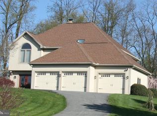 745 Markham Ct, Lewisberry, PA 17339