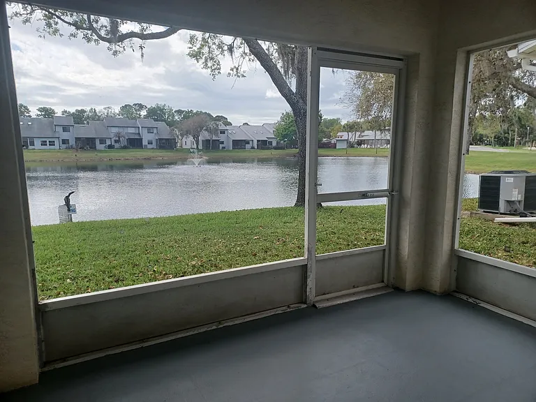 Screened In Porch w/Lake View