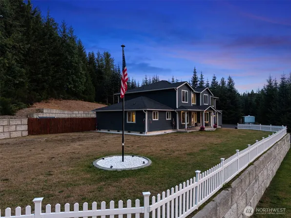 9611 W Belfair Valley Road, Bremerton, WA 98312