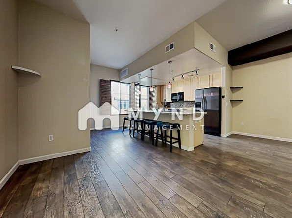 6605 93rd Ave #1024, Glendale, AZ 85305