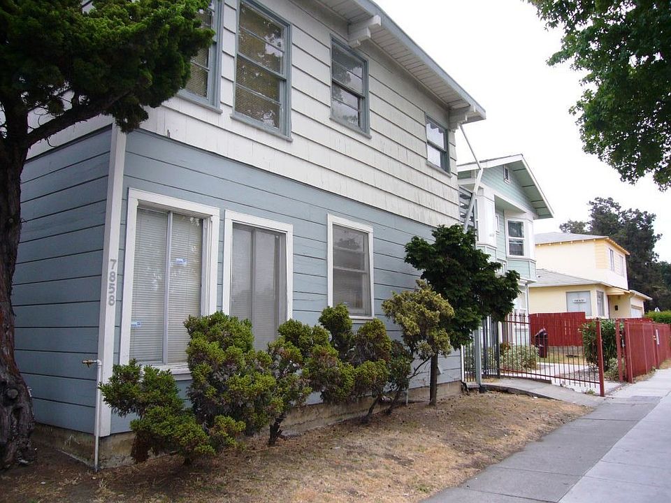 7858 Bancroft Ave Oakland, CA Zillow
