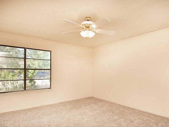 4th image of 5907 Hardwick Dr