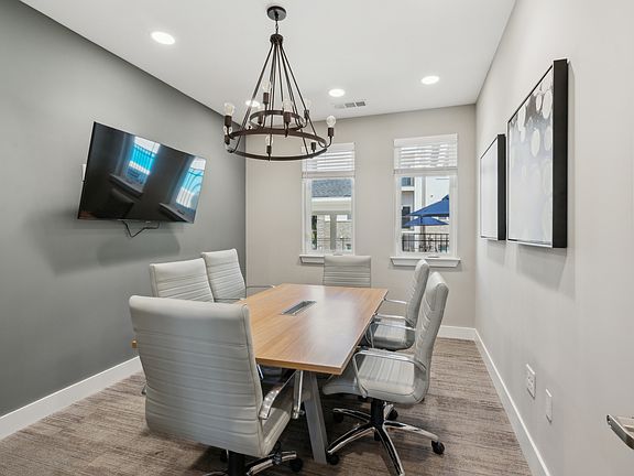 5th image of 4039 Hanover Way #2106