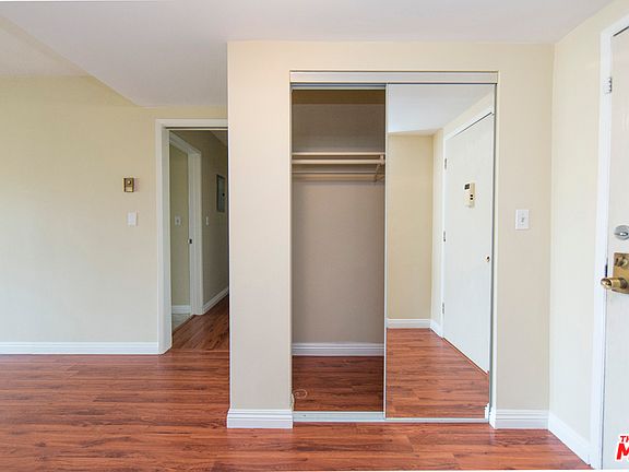5th image of 6225 Canterbury Dr Unit 304