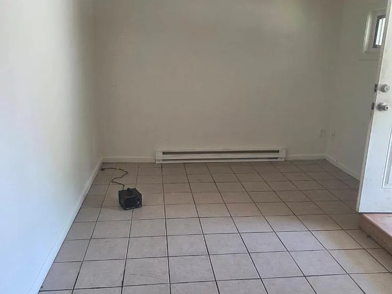 Unit Photo