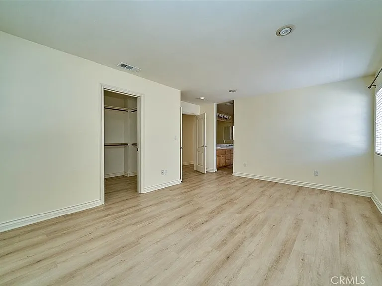 2108 Santa Fe Ave — Photo 12