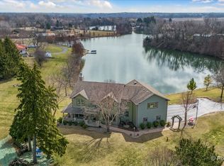 12N901 Coombs Rd, Elgin, IL 60124