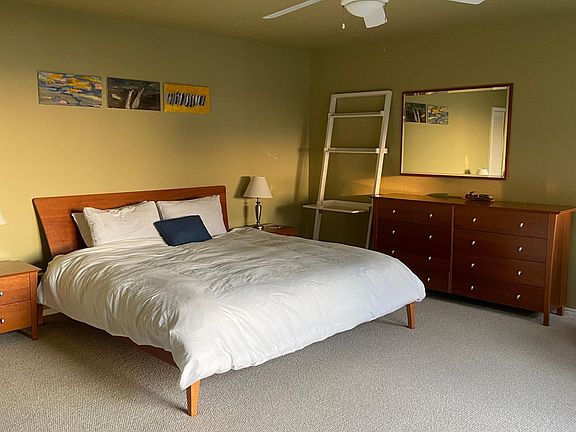primary bedroom with ensuite bathroom
