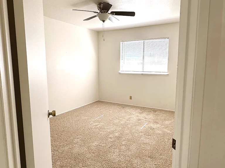 Cameo 2x1: bedroom