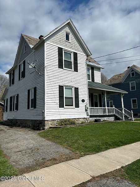 2nd image of 28 Ann Street