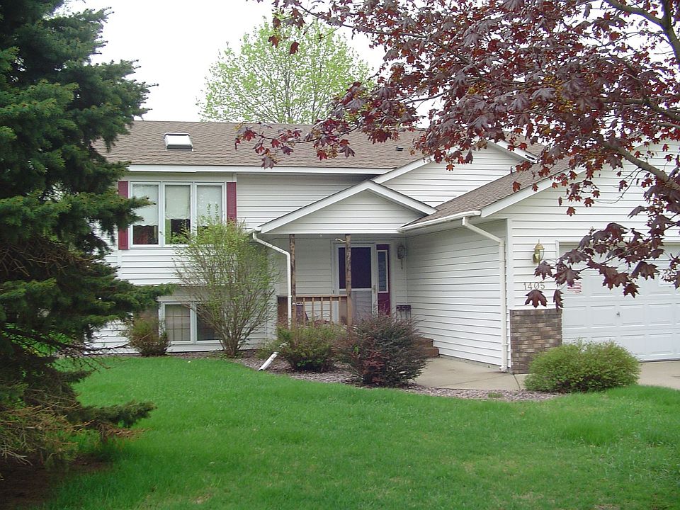 1st image of 1405 Westwood Dr