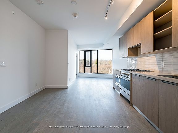 3rd image of 160 Kingsway Cres #509