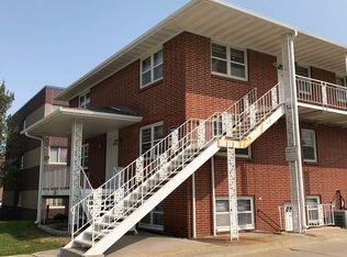 218 Hyland Ave, Ames, IA 50014