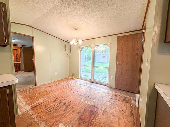 5th image of 9748 Pony Lake Rd NW