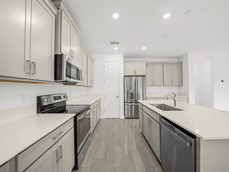 640 Veridian Cir NW — Photo 9
