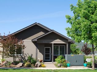 1171 N Haskell St, Central Point, OR 97502