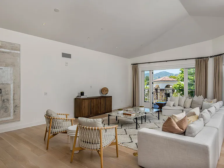 The Residences at Palisades Village — Photo 126