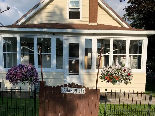 224 Sharon St, Buhl, MN 55713