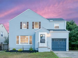 23100 E Groveland Rd, Beachwood, OH 44122