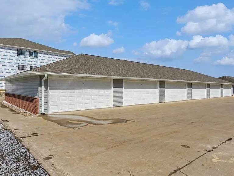 2300 Westlake Rd #302 — Photo 4