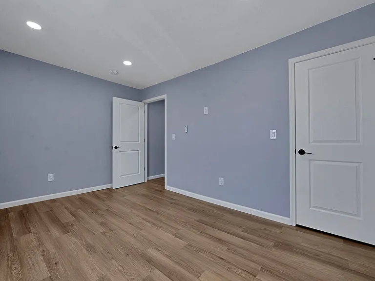 786 Thomas Ave #786 — Photo 5
