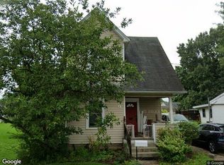 124 W 8th St, Williamstown, WV 26187