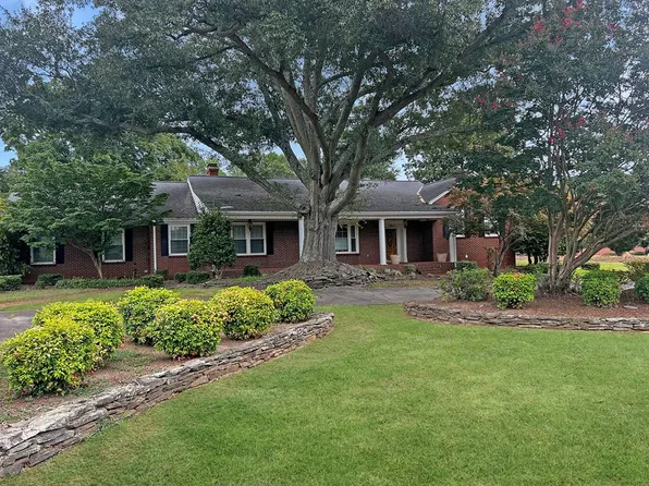 1652 Franklin Tpke, Danville, VA 24540