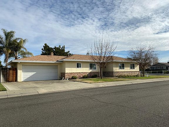 2nd image of 1523 Norden Way