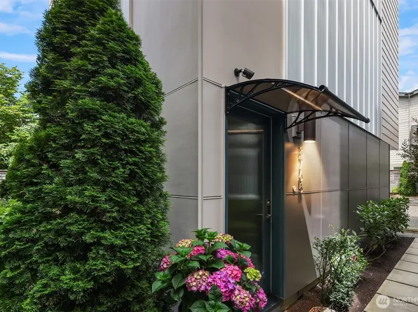 8765 15th Avenue NW, Seattle, WA 98117