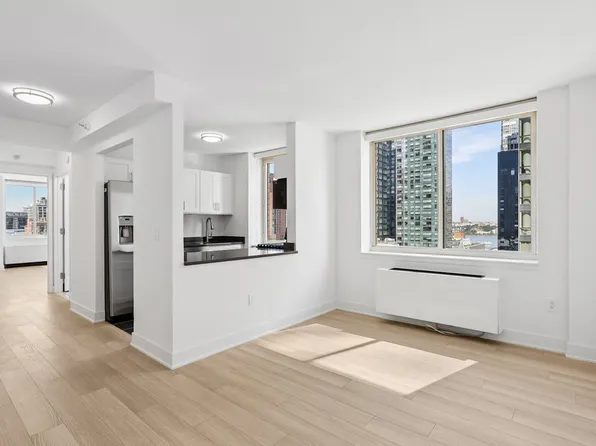 420 West 42nd Street image 1 of 28