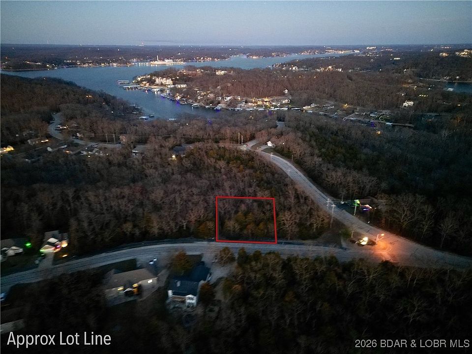 2nd image of 274 Palisades Dr #2