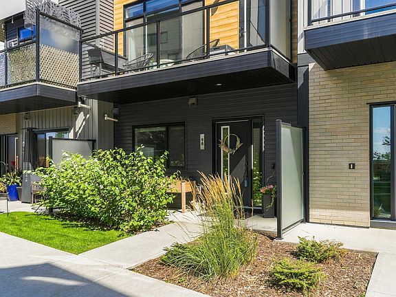 2nd image of 50 Ebony Blvd #98