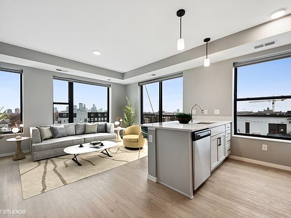 4th image of 500 Lake St W #4081517
