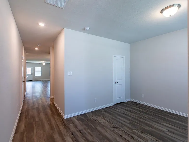 1604 Mineral Point Pl — Photo 3