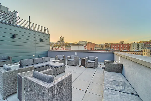 Rented by Compass | media 20