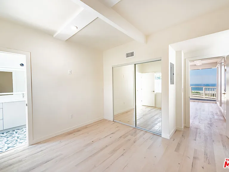 7273 Birdview Ave — Photo 6
