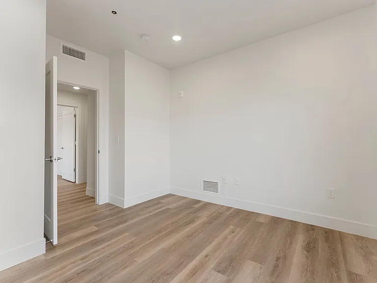 Brand New Modern Apartments at Ascesa — Photo 46