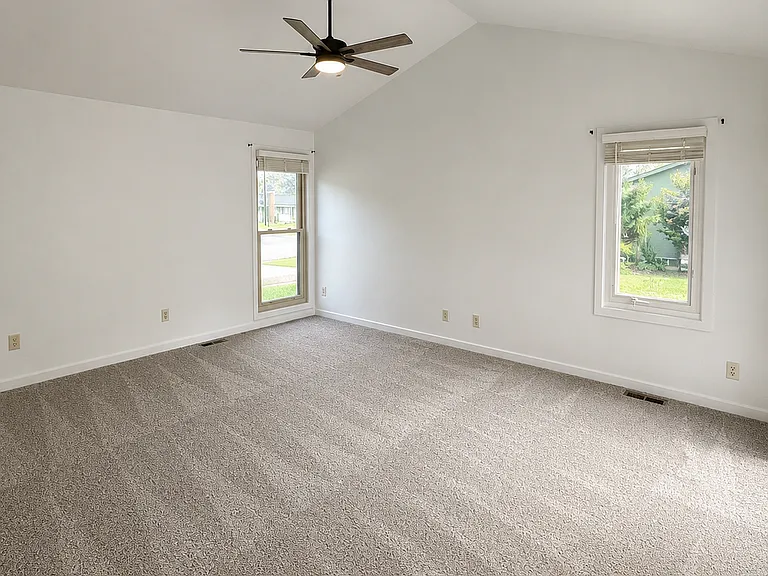 793 Collingwood Dr — Photo 12