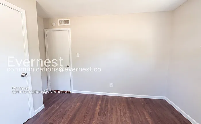 200 Woodward Dr — Photo 22