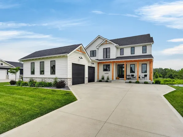3671 N Callison Ave, Cumming, IA 50061